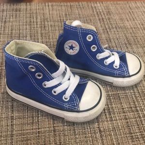 Royal blue converse